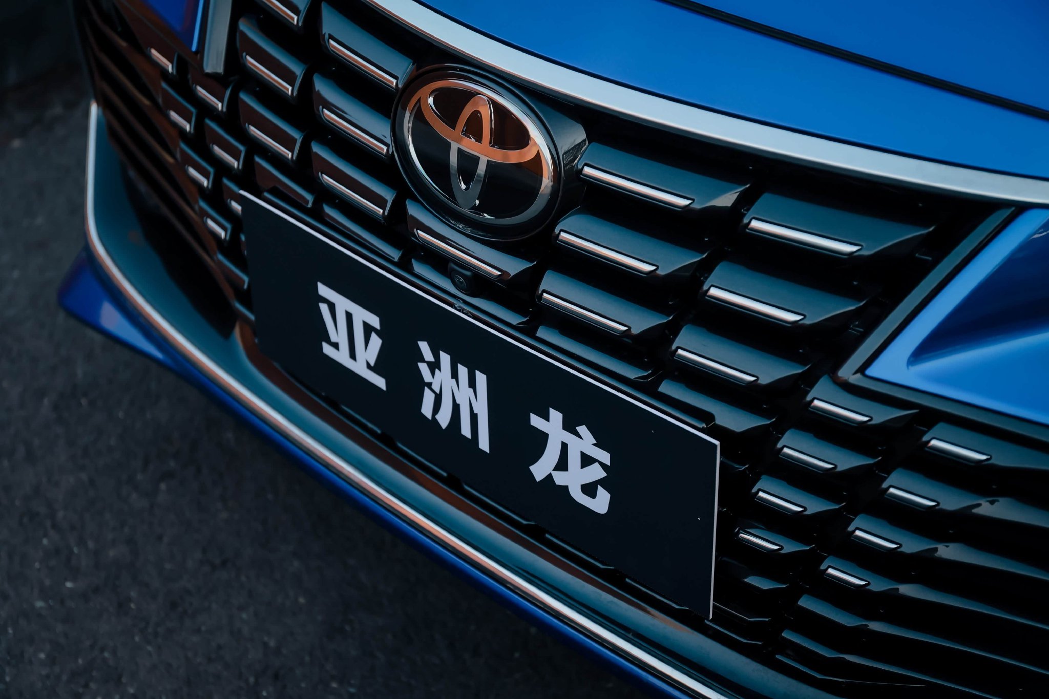 进入国内市场最晚的丰田中型车,亚洲龙是怎样销量一跃进前五的?