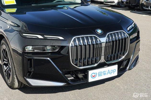 福州宝马宝马7系优惠来袭!最新报价61.60万!赶快行动