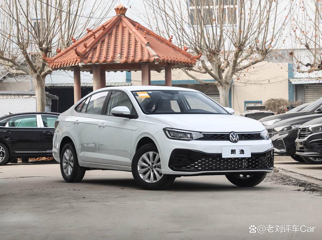 新锐是上汽大众朗逸家族的入门款,8万元左右即可拿下,适合你吗