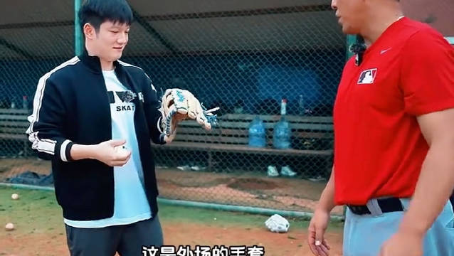 各自分享如何给队友打暗号～ 乒乓球 樊振东