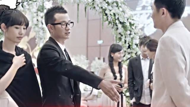 看我装糖阴他一手