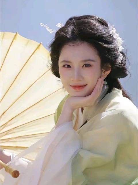 刘浩存张慧雯同为谋女郎，资源命运迥异