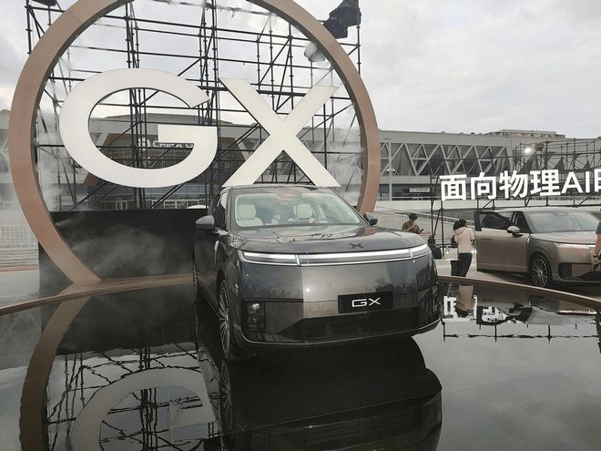 小鹏GX上市，首款全栈自研Robotaxi量产车型|小鹏gx|成都车展_订阅