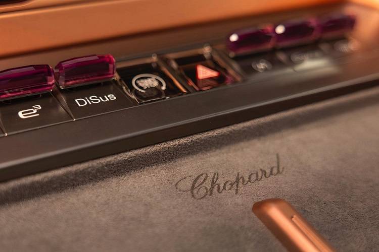 腾势品牌最贵的车555万元!腾势联袂Chopard萧邦呈现Z9GT高定版成交_全球_珠宝_定制