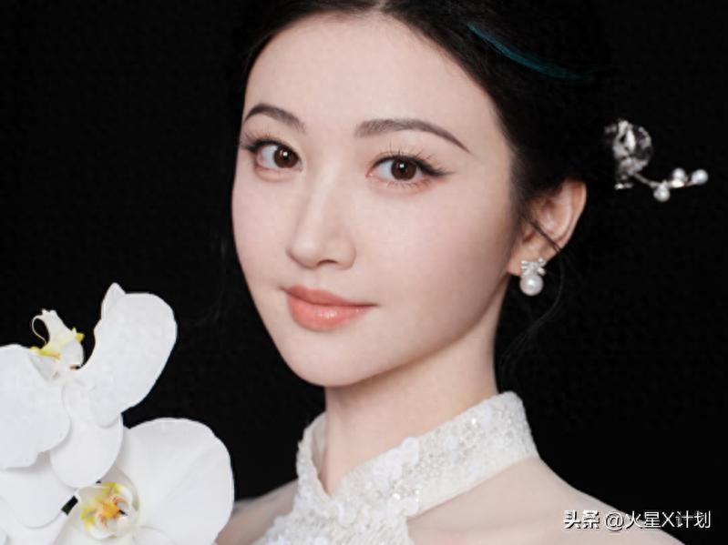 坐地起价五千万美金？景甜代孕签名细节曝光，工作室紧急回应