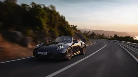 272.8万起，搭载T-Hybrid技术，新款保时捷911 Turbo S你会买单吗？