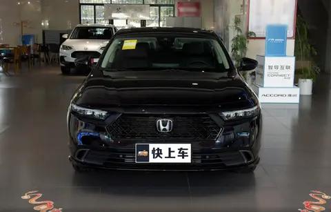 这款家喻户晓的中级车依旧值得拥有,2025款广汽本田-雅阁