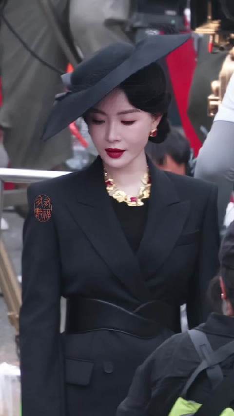 恶女登场，我们终于迎来转机了