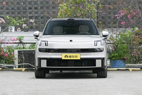 领克900旗舰大五座上市,与六座版组成旗舰双车布局