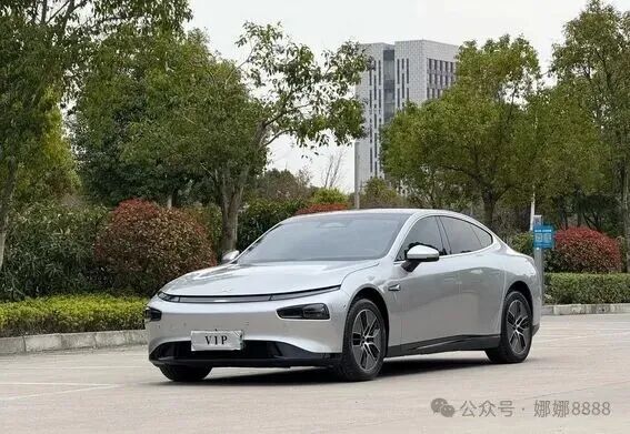 2026款小鹏P7i配置解读:自动泊车,这几个版本最值得选!