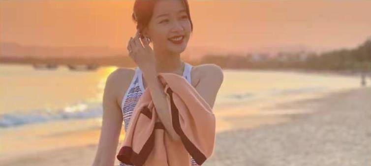 人类的幼崽太可爱了,孙怡晒出女儿近照,发际线抢镜_孩子_董子健_照片