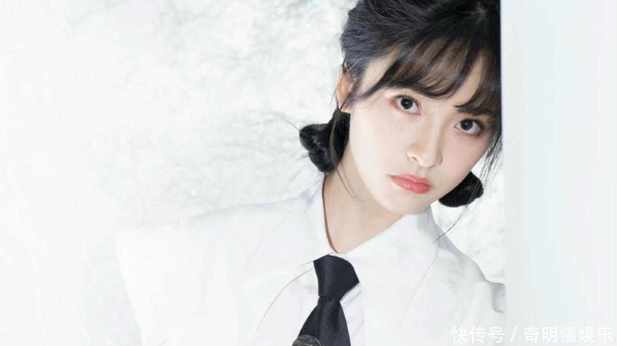从校园甜妹到职场新人,这里有沈月的七年成长史