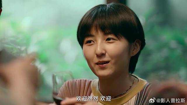 女孩第一次去男友家，怎料男友母亲就谈孙儿，女孩崩溃