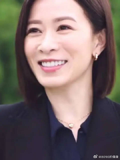女王才不会轻易认输