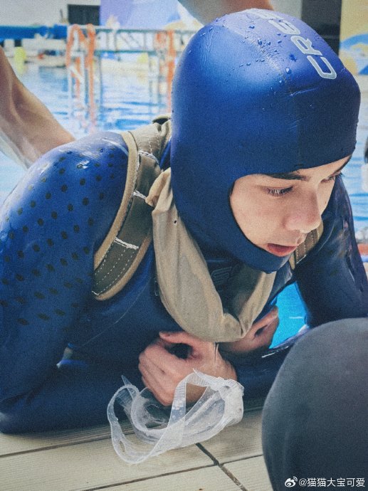 吴磊作为三星级潜水员，在无设备状态下能下潜多深？