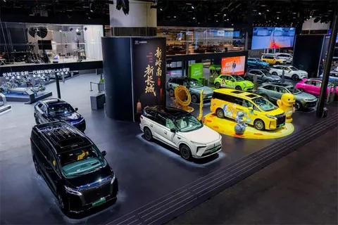 魏牌广州车展亮剑:VLA大模型重新定义智能驾驶新高度