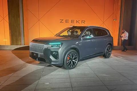 全新高性能旗舰SUV “新公路之王”极氪8X上市 限时售价32.98万元起