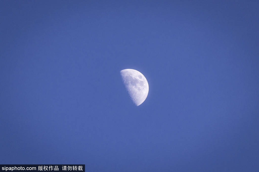 卡西利亚斯神回复：皇马要给巴萨“夹道欢迎”？别逗了！
