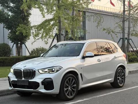 30多万拿下豪华SUV!2019款一手宝马X5，圆你蓝天白云梦