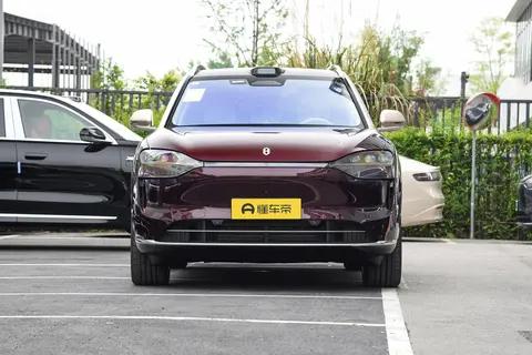 春晚亮相的旗舰SUV,试驾完我终于懂问界M9有多能打