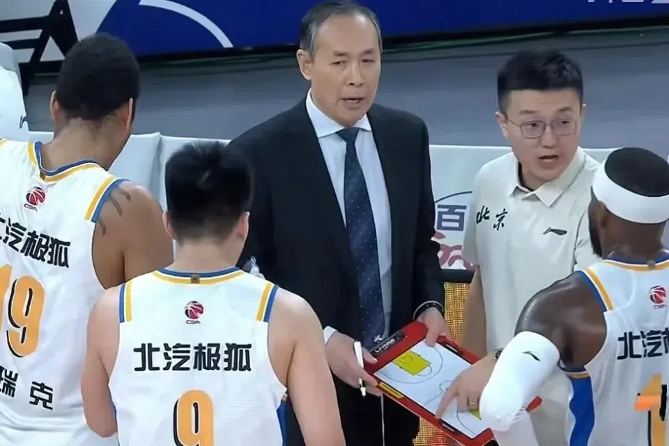 北京男篮最新消息！许利民去向基本确定，陈盈骏有意留队，麦基无缘续约