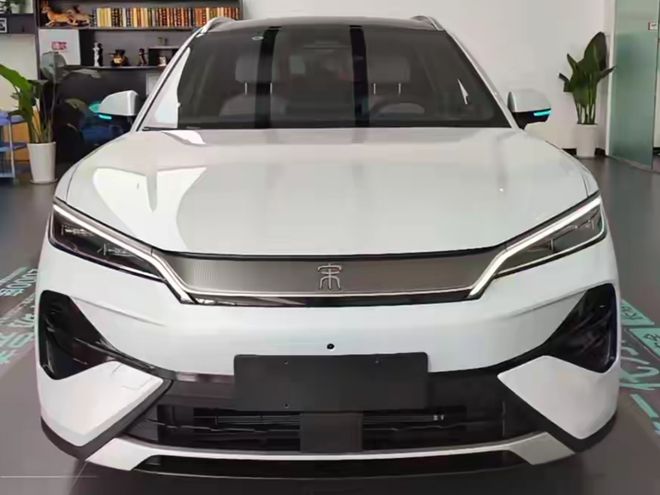 比亚迪宋Ultra DM-i实车曝光,纯电续航310km,“销冠”稳了?