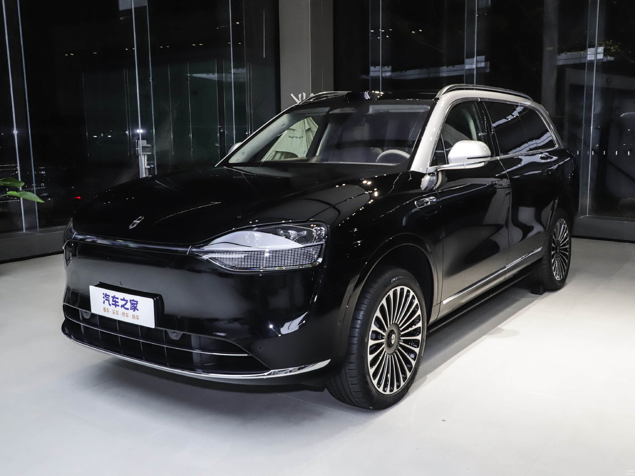 预算50万买新能源豪华SUV,选理想L9还是问界M9