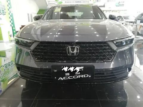 十一代雅阁探店实拍:搭载1.5T动力,配置丰富科技,B级车首选?