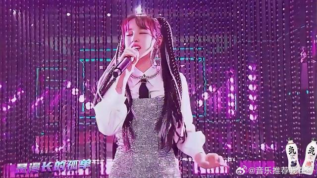 宋雨琦VAVA惊艳初舞台！饶舌功底炸裂，征服导师韩红