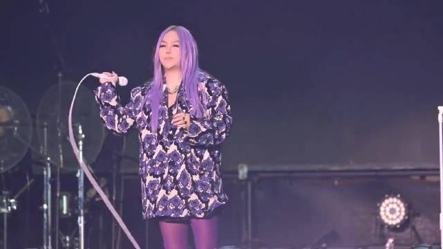 张惠妹2026咪豆音乐节翻唱陶喆经典《爱很简单》