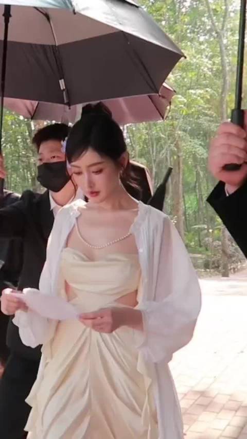 张天爱好权威的颜值 森中有林正在热映中！