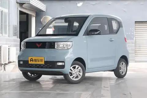 每日使用成本13元,适合代步使用,试驾体验五菱宏光MINIEV
