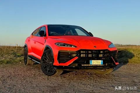 2025款兰博基尼URUS SE——4.0T V8大块头
