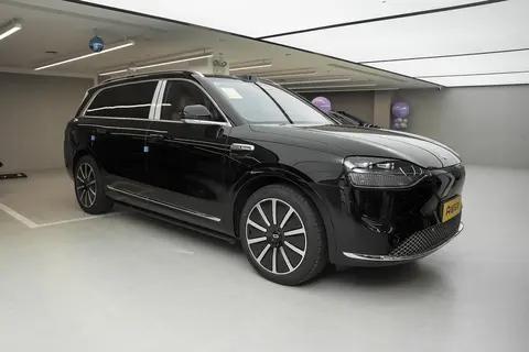 问界M9 2025款大五座奢享版评测：空间更大，舒适更优，科技更强