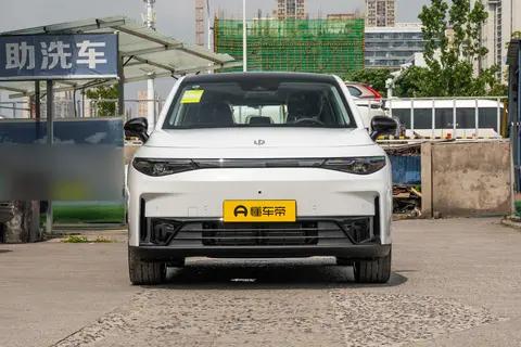 13万级家用SUV,它值得列入清单吗?深度体验零跑C10