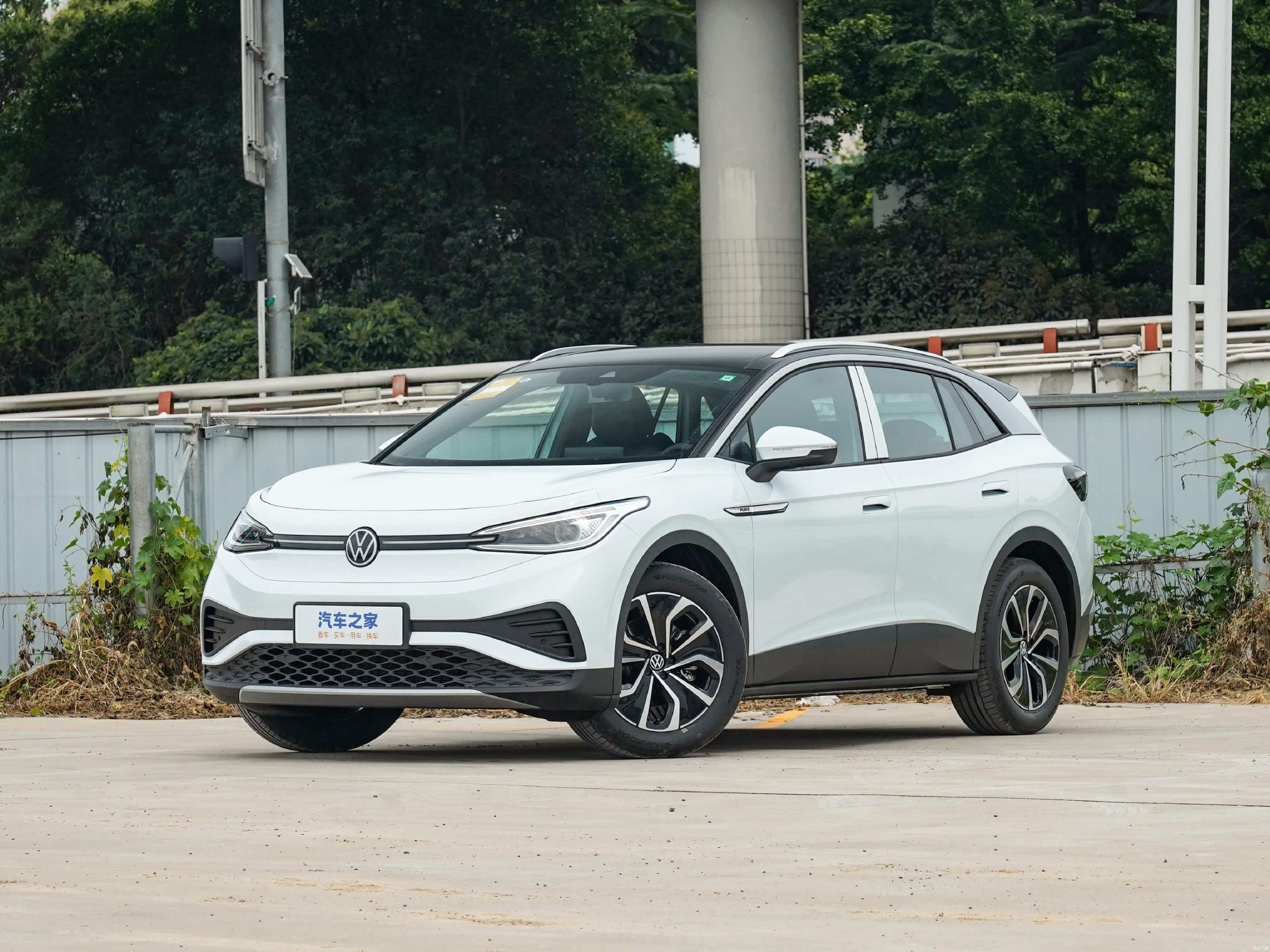 2023款大众ID.4 X:续航425KM+时尚设计!家用首选SUV?