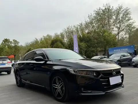一手本田雅阁，黑色外观尊贵大气，2万公里准新车体验！