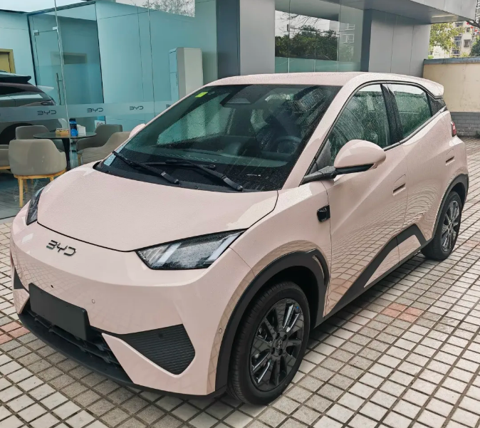 2026款比亚迪海鸥实车到店!续航可达505km,值得入手吗?