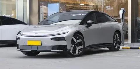 小鹏拿出了“实力”,5米长增程轿车,综合续航1550km,卖17.68万