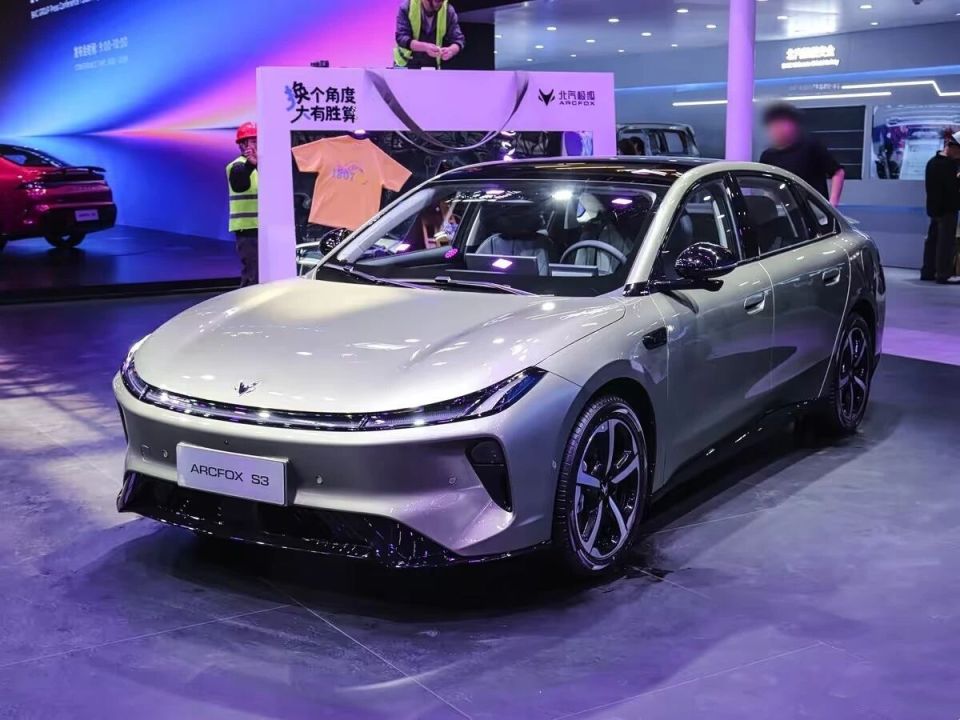 极狐贝塔S3，限时5.98万起