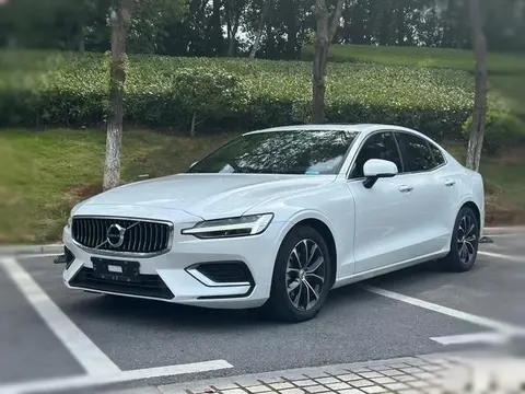 预算13万,二手豪华品牌中型轿车该咋选?