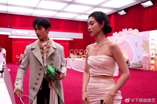 我们～是我们～云瑞啊人家问的是你