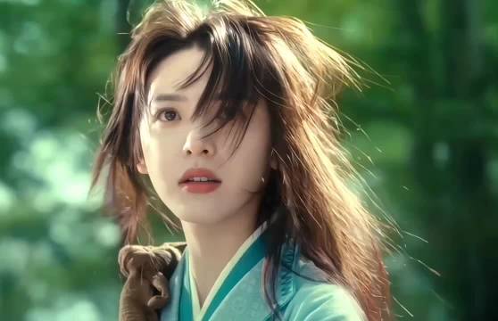被安排嫁给邵继祖，霍玲珑用逃婚的方式来反抗，雨霖铃 章若楠