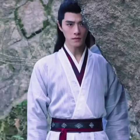 杨洋章若楠方逸伦《雨霖铃》演绎默契三角