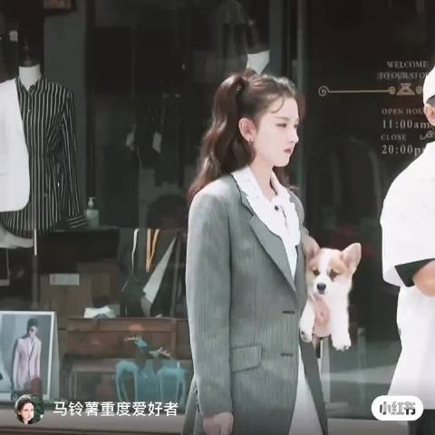 小时候的圆圆多萌啊，谁知道长大了喜欢吃独食，吃的胖墩墩