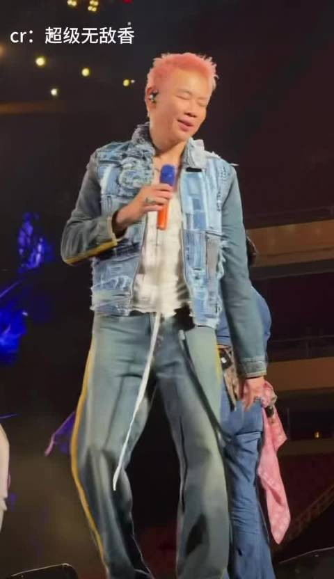 陶喆上海演唱会首唱摇篮曲引歌迷感动