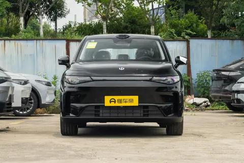 开了 8000 公里零跑 C10 增程版!15 万级家用 SUV,空间续航智能全在线