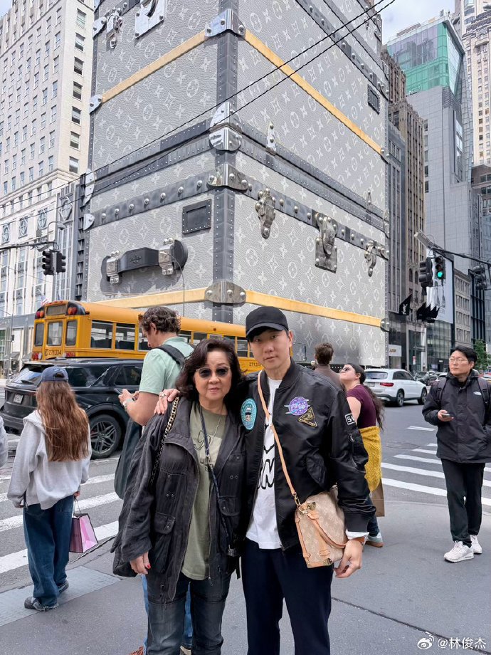 林俊杰母亲回应“林俊杰与大哥大嫂产生嫌隙”：“希望谣言止于智者，不要挑拨他们一家人的感情”