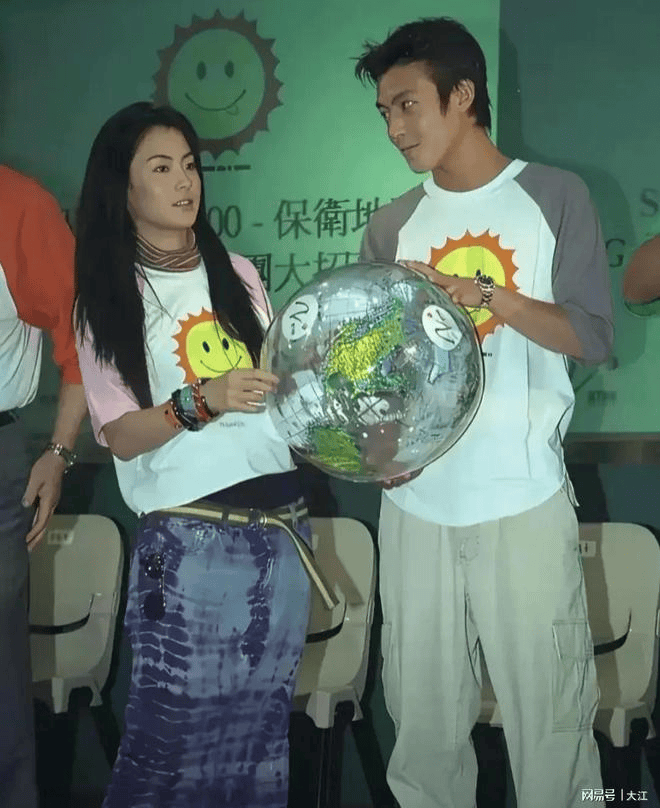 谢霆锋曾说：我认识陈冠希比张柏芝早得多，早期陈冠希也是大帅哥