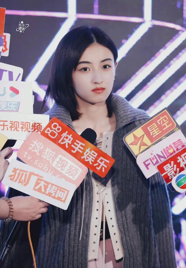 张子枫出席活动状态好,表示会参加《向往的生活》第六季